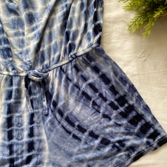 Girl’s Sanrio Hello Kitty Blue Tie Dye Romper Size Large 10/12 - Picture 8 of 12